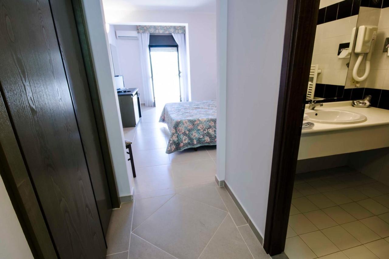 Torre Del Sole Hotel Tarquinia Exterior photo